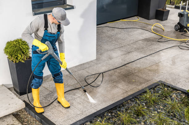 Professional  Pressure Washing in Sycamore, IL